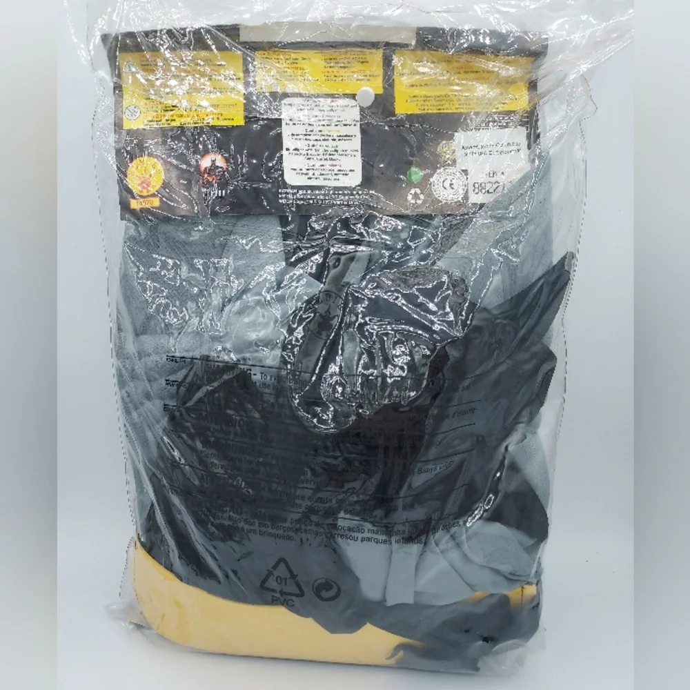 *SHIPS SAME/NEXT DAY!* New Batman Muscle Chest Costume - Size Medium 8-10